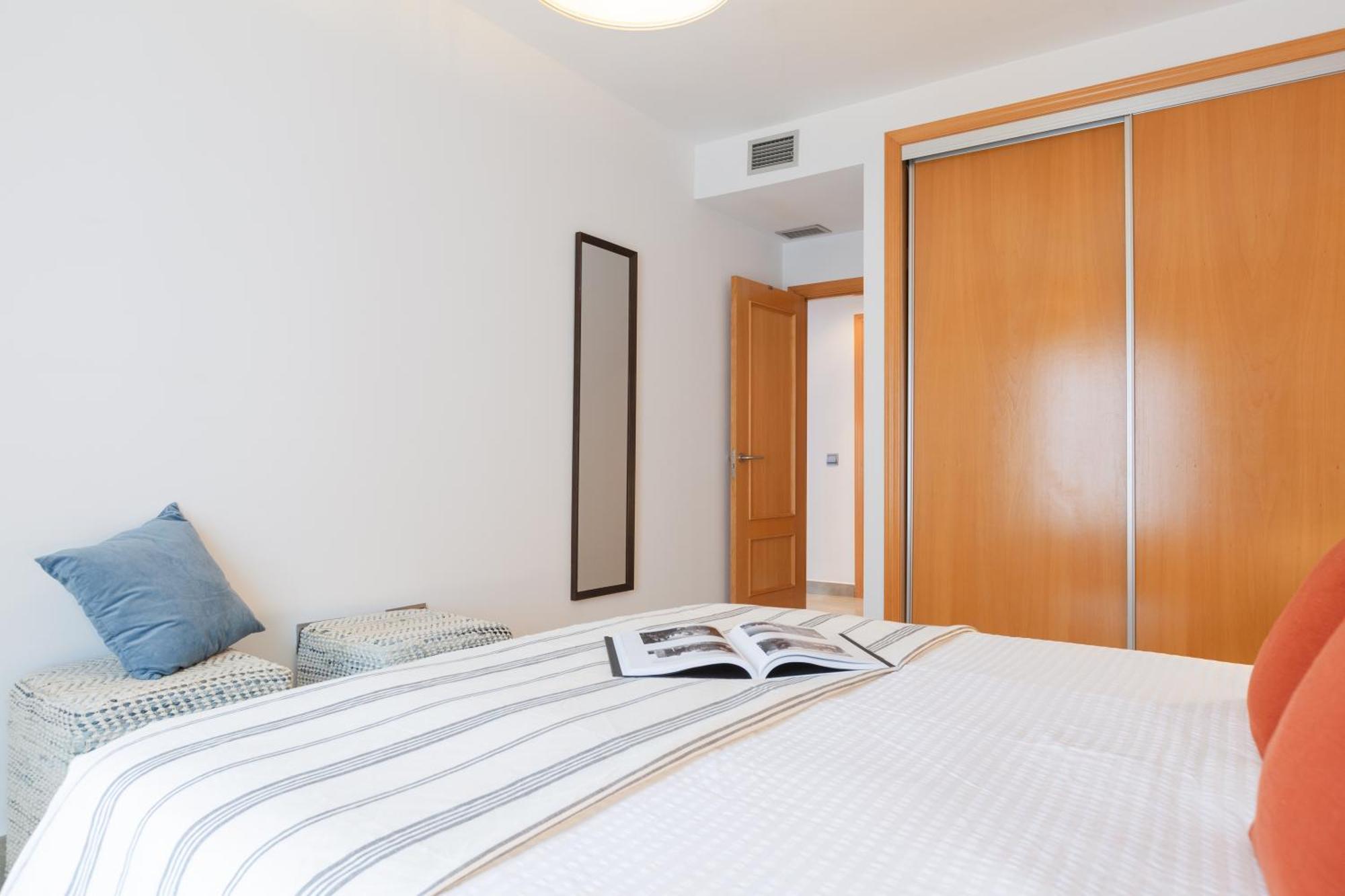 Hi Urban Malaga Centro Apartment Bagian luar foto