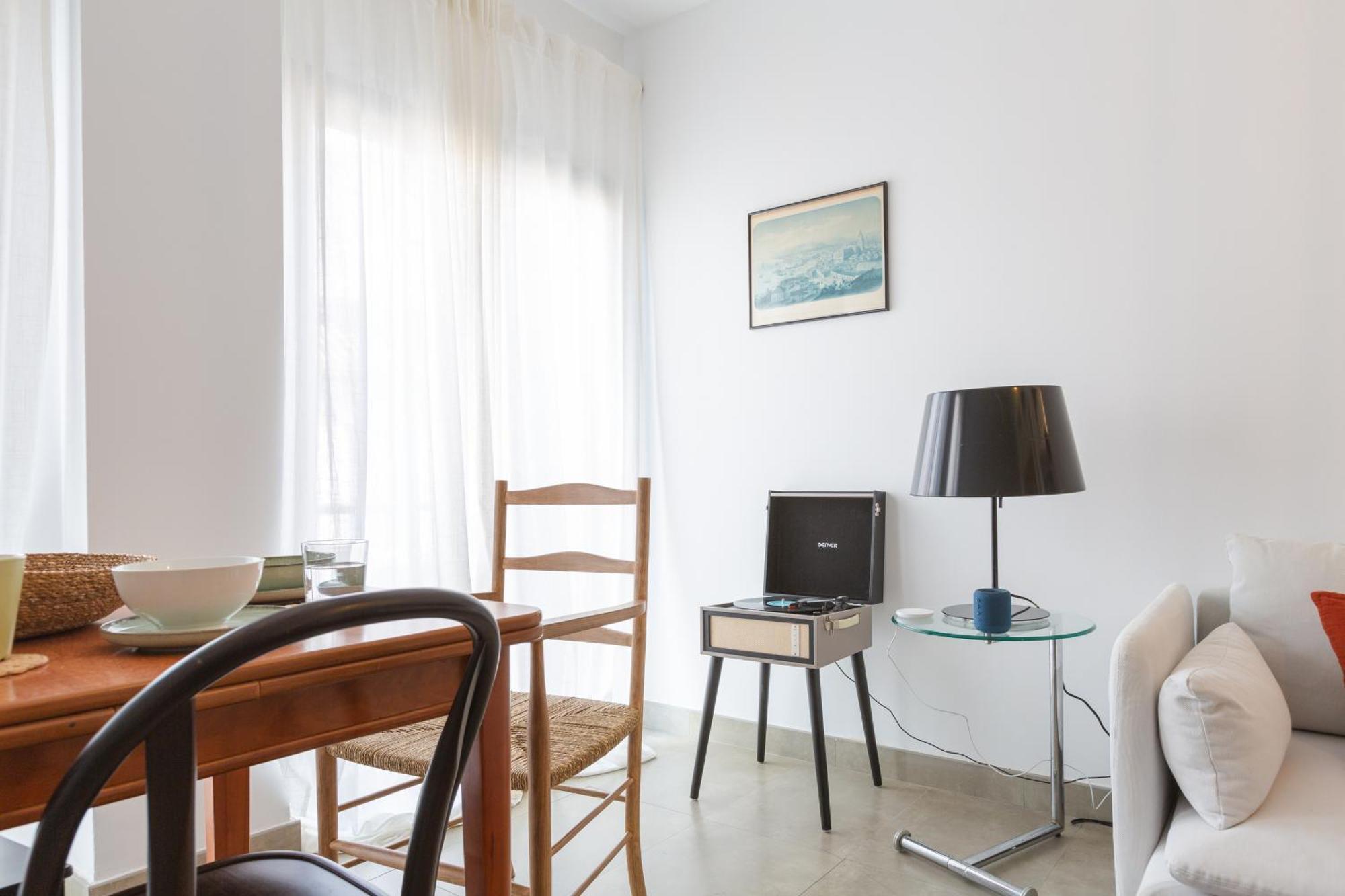 Hi Urban Malaga Centro Apartment Bagian luar foto